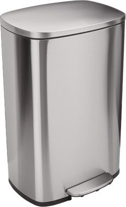 AmazonBasics Kitchen Trash Cans 